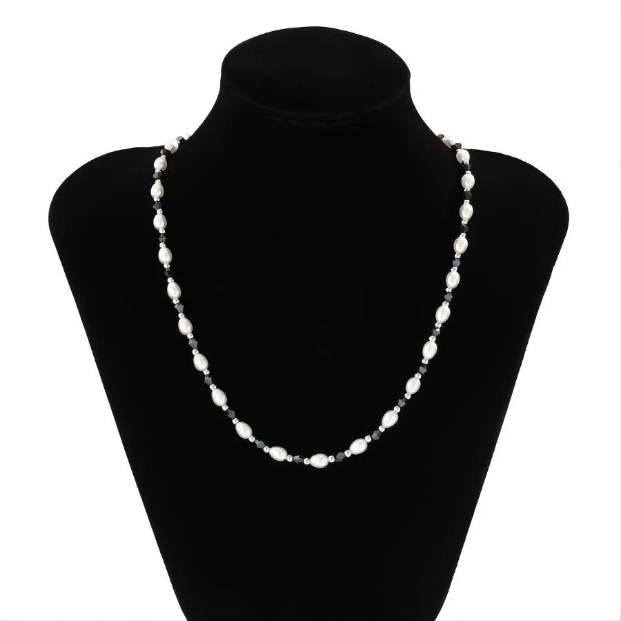 Elegant Vintage Crystal Beaded Pendant Necklace for Any Occasion