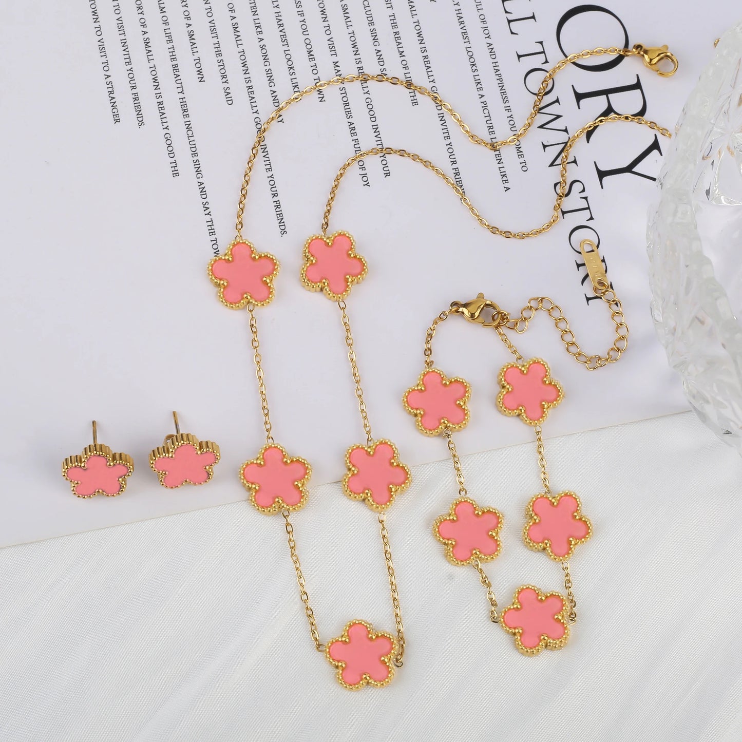 NONED Five-Leaf Clover Jewelry Set Necklace Earrings Bracelet