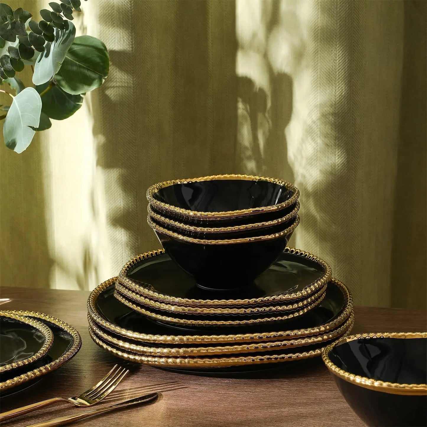 Christian Siriano Akoya Porcelain Dinnerware Set Collection