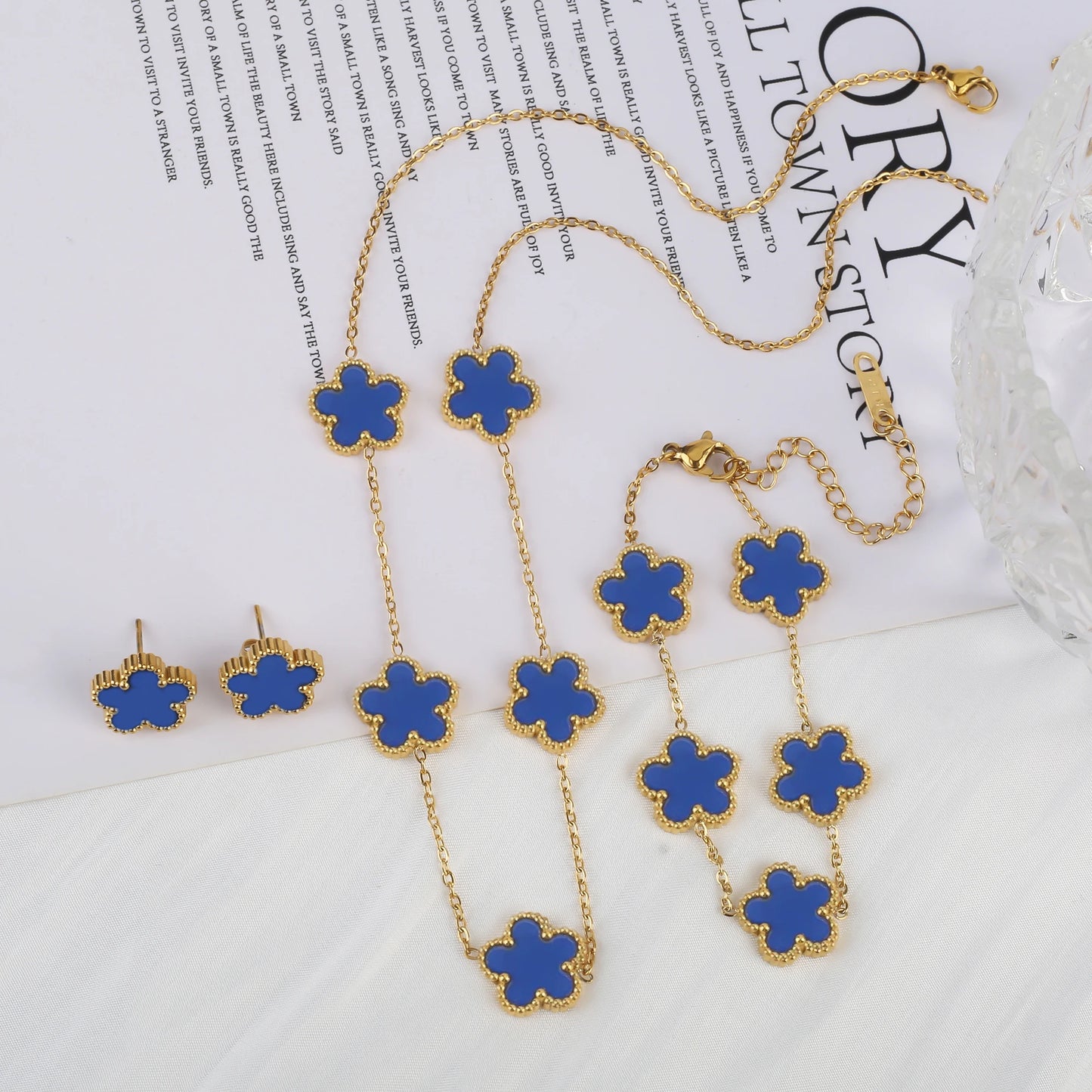 NONED Five-Leaf Clover Jewelry Set Necklace Earrings Bracelet