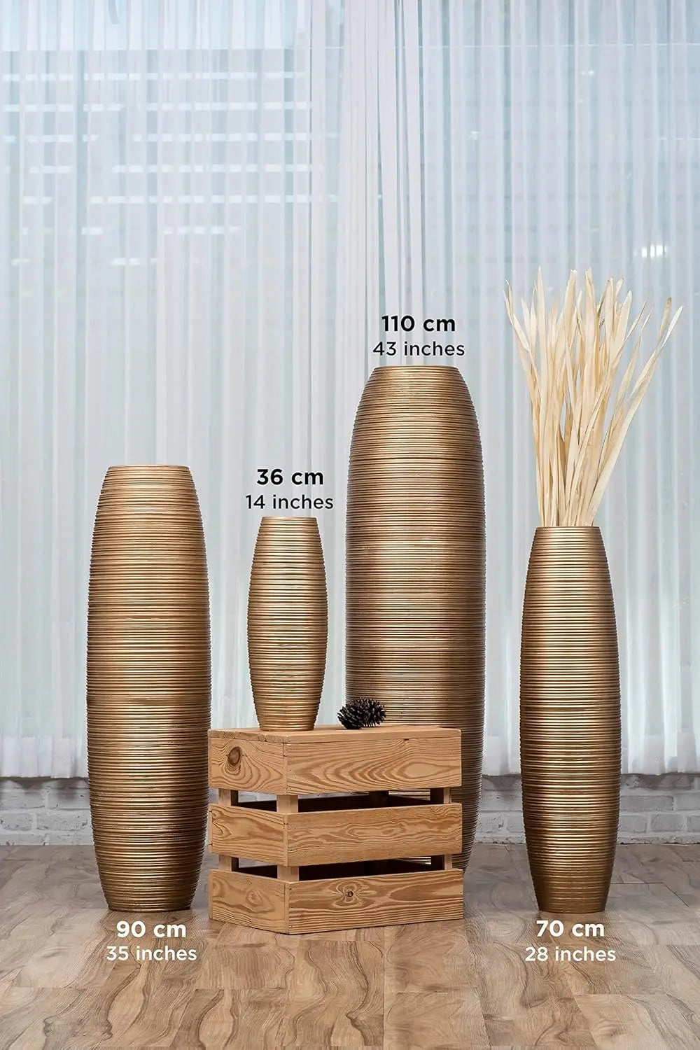 Wooden Floor Vase With Rustic Finish For Pampas Grass