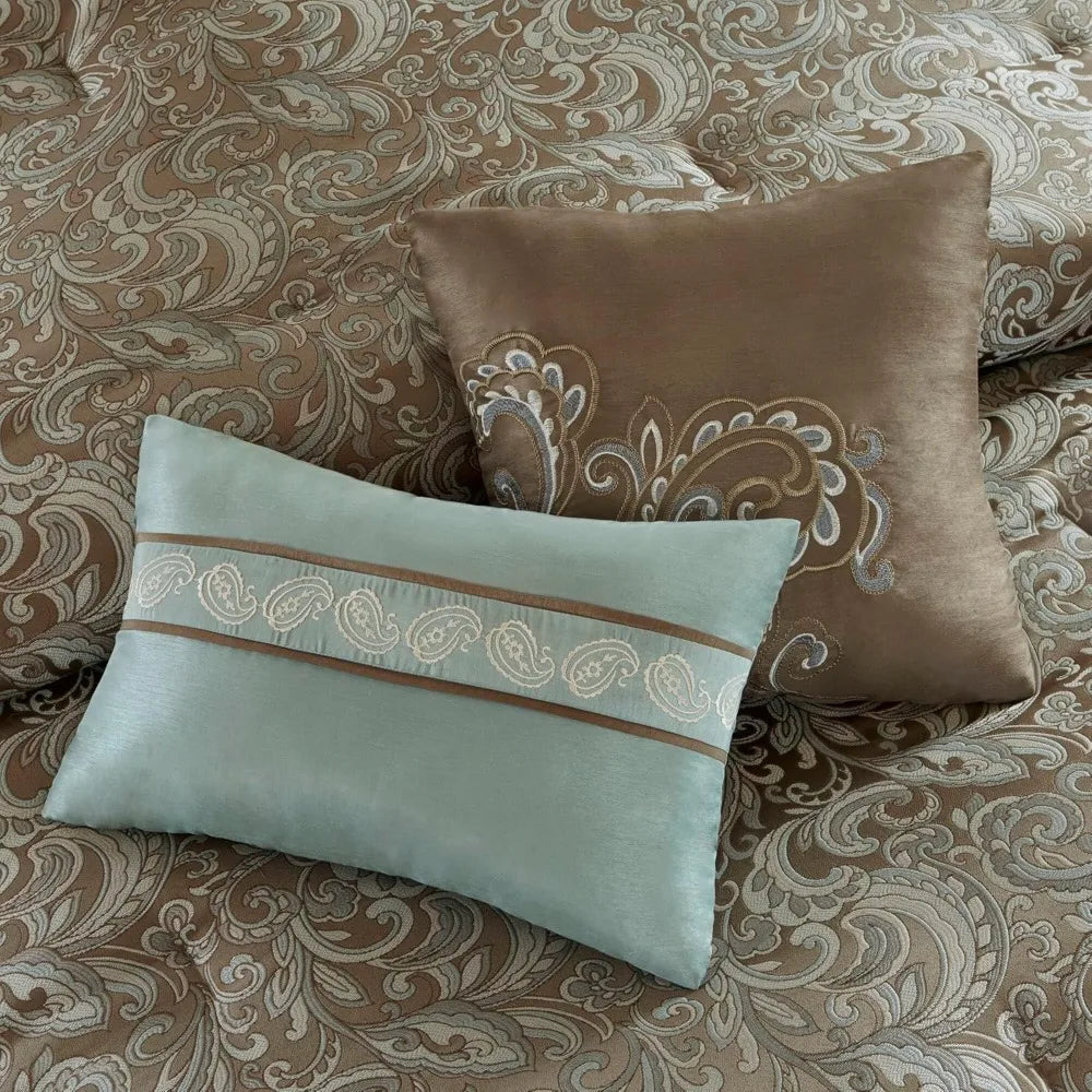 Bristol Bedding Set With Faux Silk Comforter And Jacquard Curtains