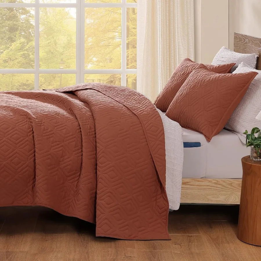 Geometric Autumn Leaf Quilt Set Bedding With Pillow Shams
