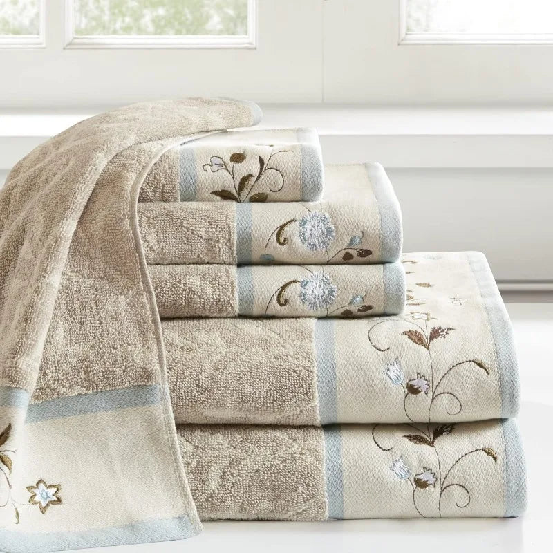 Luxurious Floral Cotton Bath Towel Set for Elegant Bathrooms