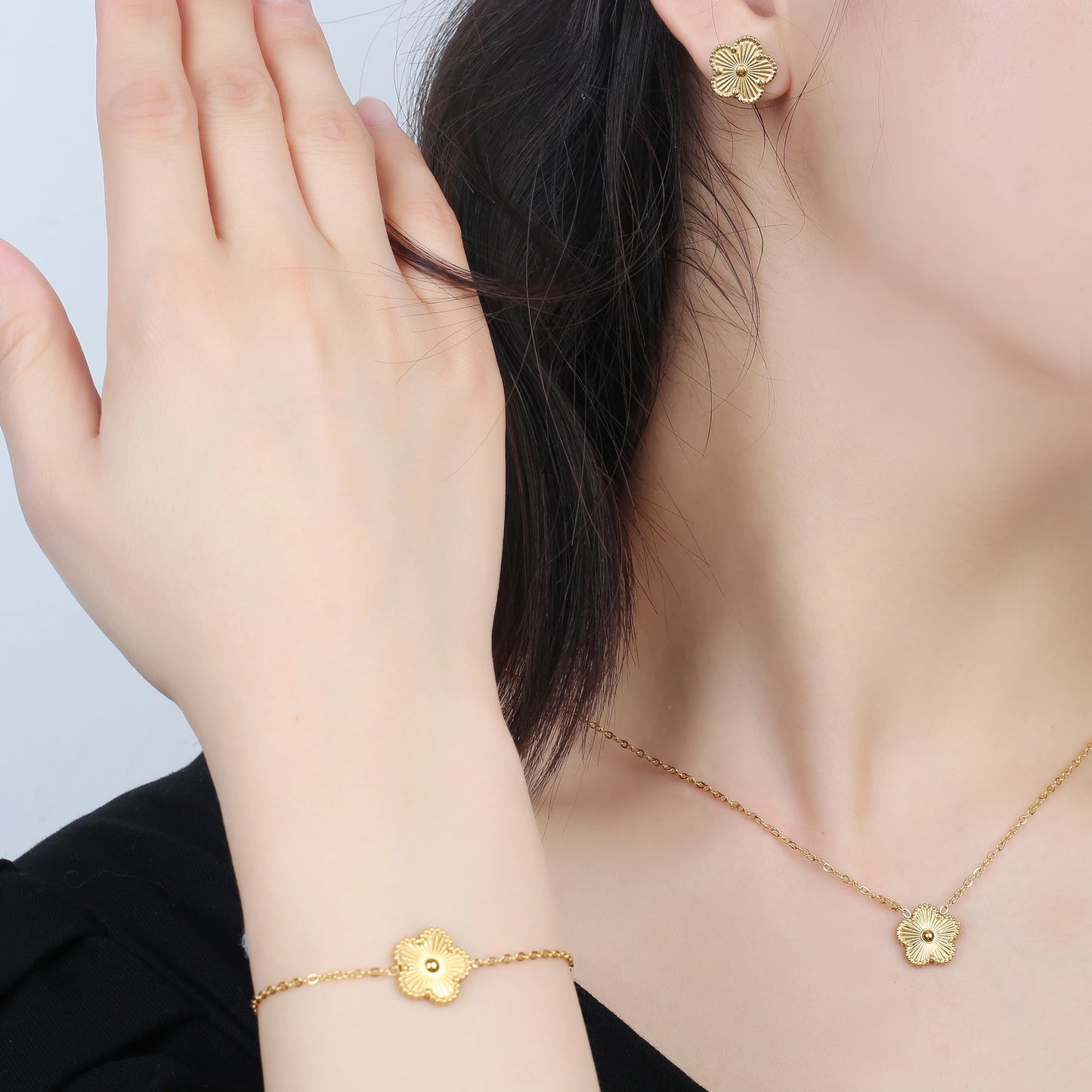 NONED Five-Leaf Clover Jewelry Set Necklace Earrings Bracelet