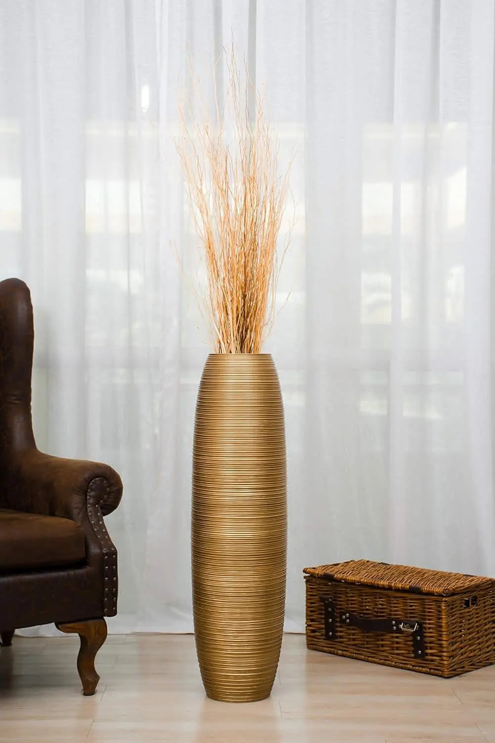Wooden Floor Vase With Rustic Finish For Pampas Grass
